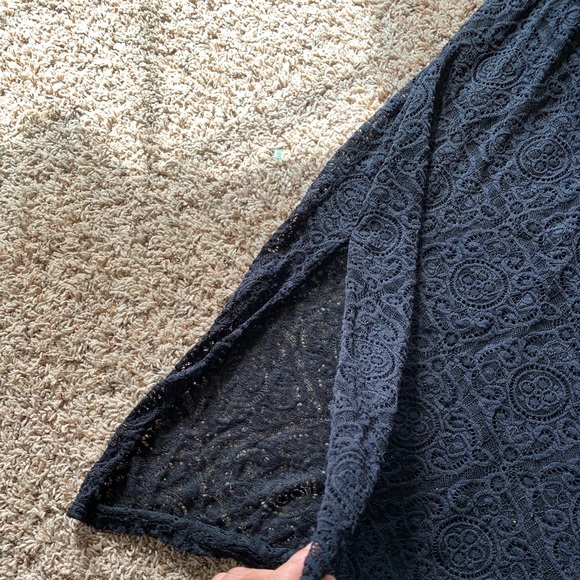 Long Black dress - Picture 4 of 4